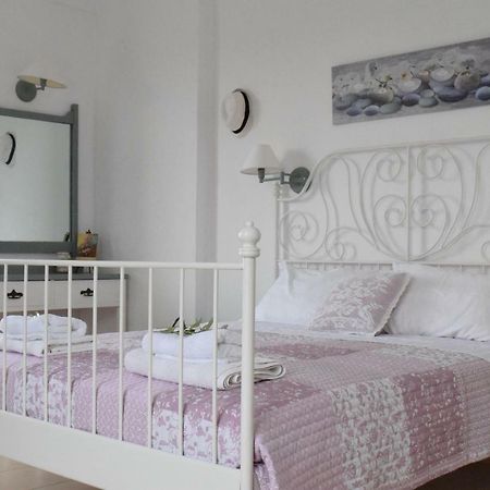 Romantic Apartment Adelianos Kampos Buitenkant foto