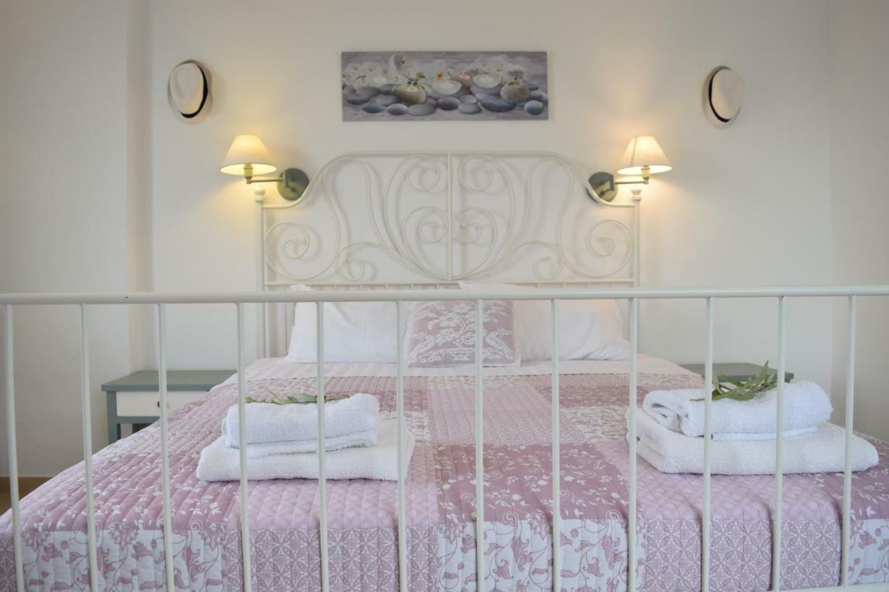 Romantic Apartment Adelianos Kampos Buitenkant foto